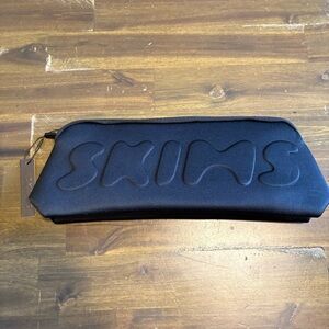 Skims Neoprene Black Pouch Zip Bag Travel Case Storage Logo Kim Kardashian
